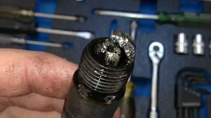 Bad Valve Seals Letting Oil Into the Engine and which cause burning oil