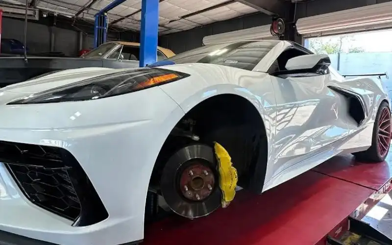 brake lag causes, symptoms and how to fix brake delaying